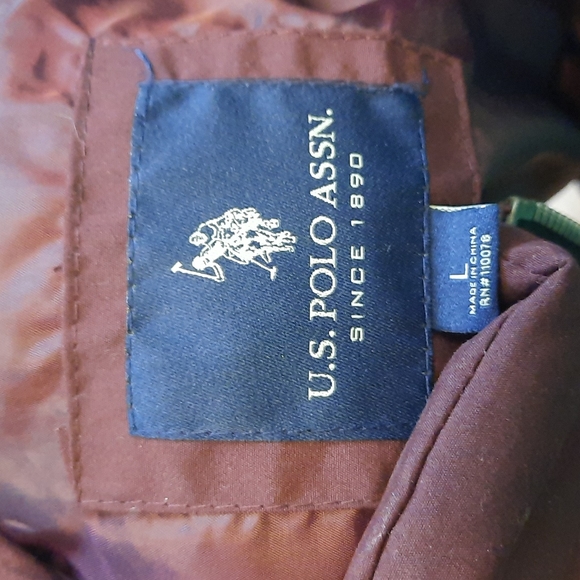 Large Plum Colored Puffer Vest - Picture 4 of 4